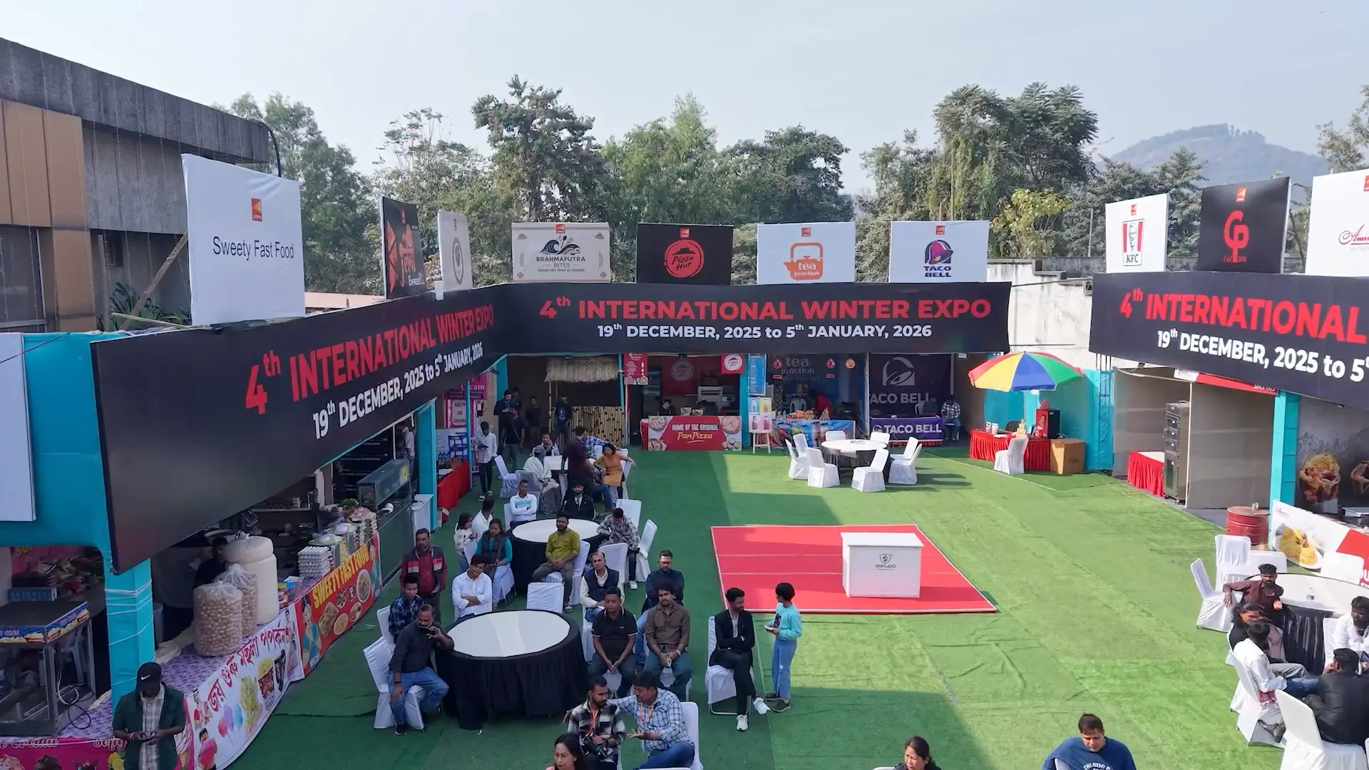 Outdoor food court with branded national and regional food stalls